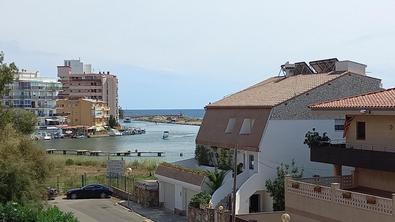Estudio Roses Con Terraza, Vistas Canal Y Mar Zewnętrze zdjęcie